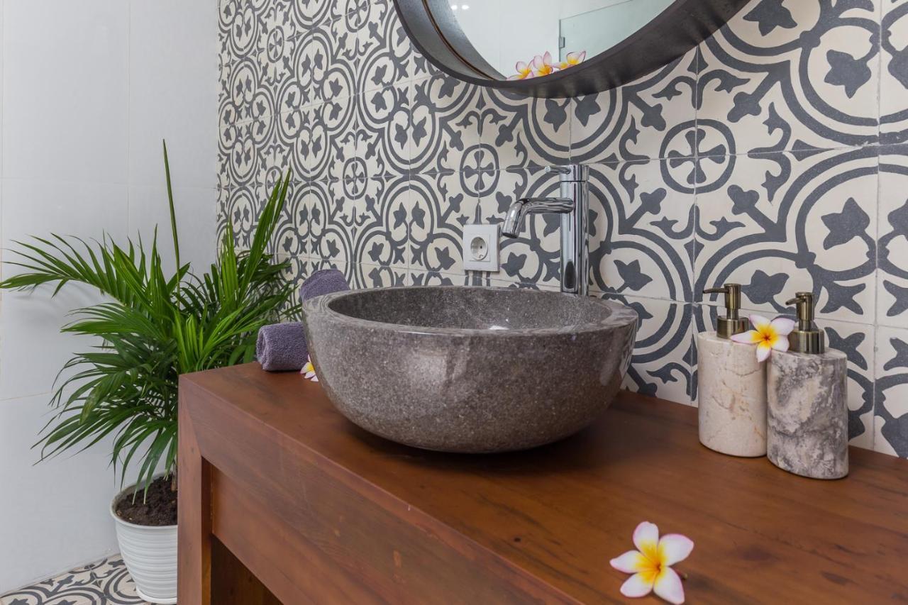Villa Azura Seminyak  Luaran gambar